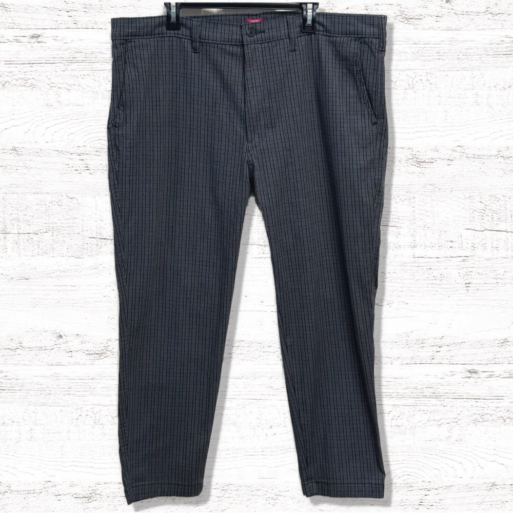 Levi's XX Chino EZ Taper Mens Gray And Black Pants Size 40x30
